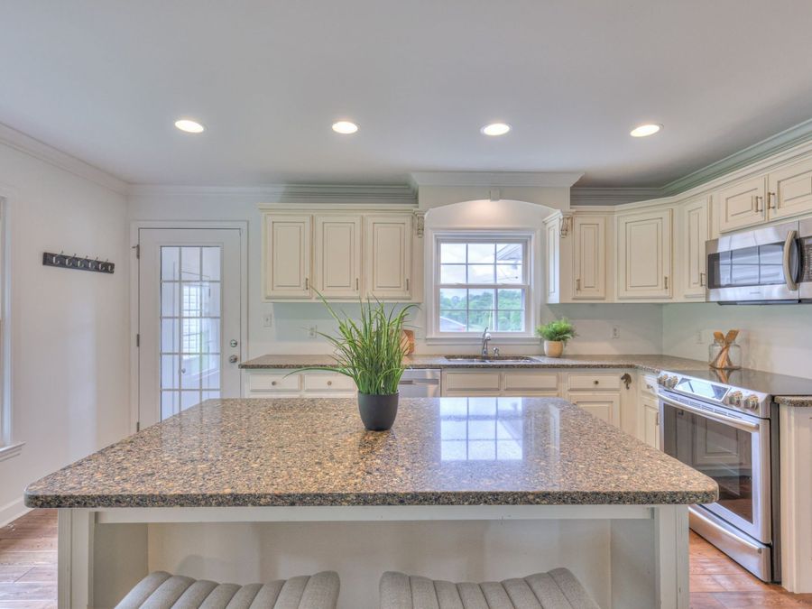 Property Image 37