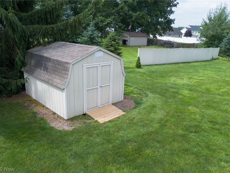 2074 Countryside Drive, Salem, OH 44460 Photo 31