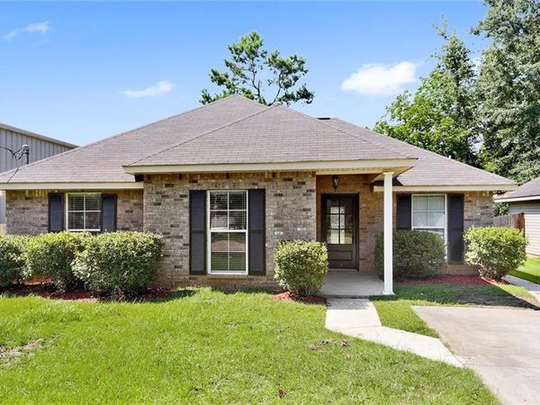 115 PEAR Street , Covington, LA 70433
