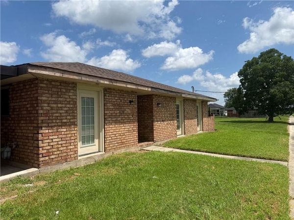 3812 VENTURA Drive , Chalmette, LA 70043