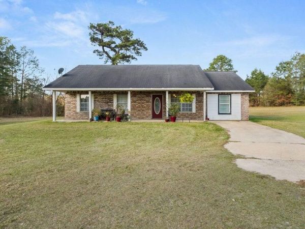 617 Hawthorne , Leesville, LA 71446