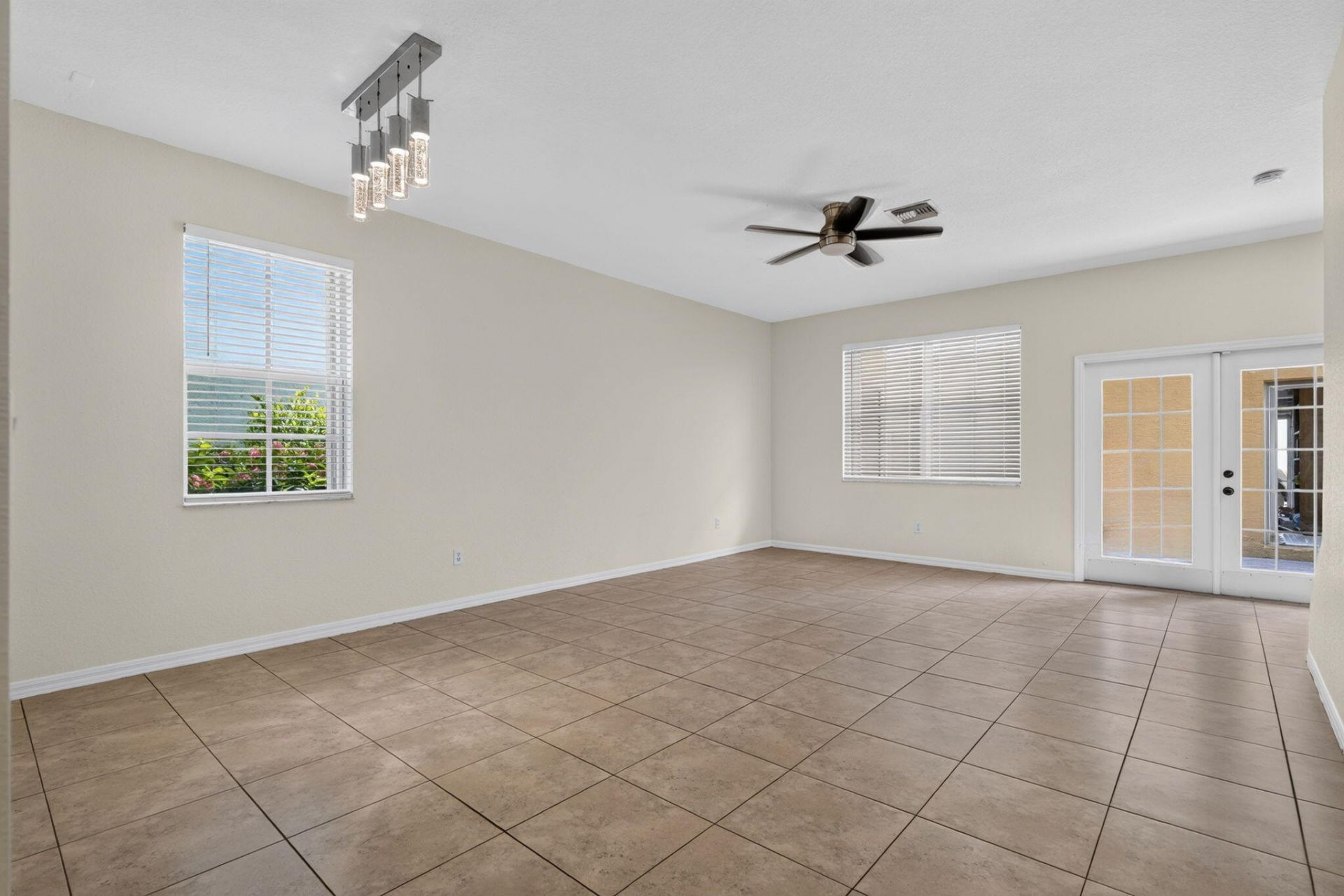 158 W Thatch Palm Circle, Jupiter, FL 33458 Photo