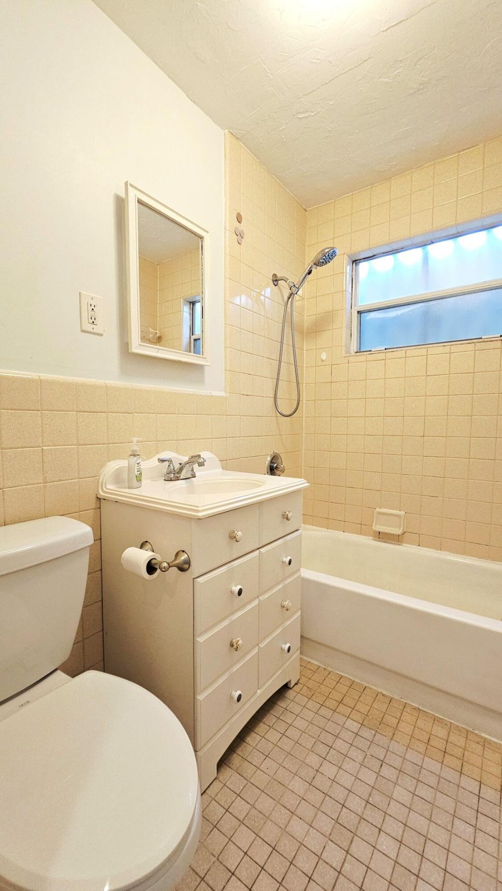 911 Burch Drive, West Palm Beach, FL 33415 Photo