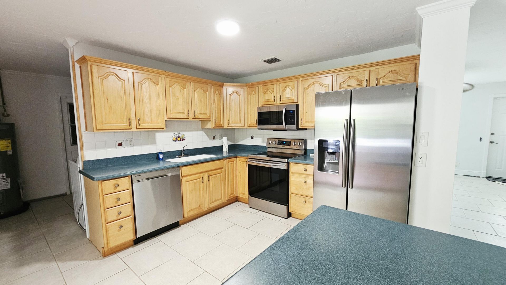 911 Burch Drive, West Palm Beach, FL 33415 Photo