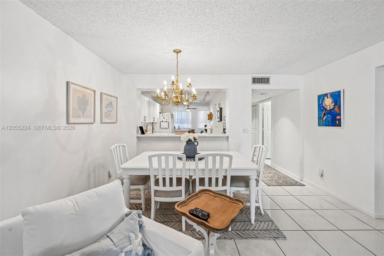 7468 Fairfax Dr , Unit 302, Tamarac, FL 33321 Photo