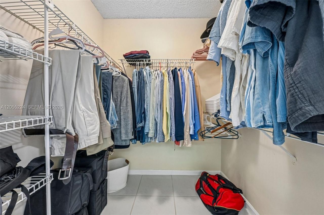 7468 Fairfax Dr , Unit 302, Tamarac, FL 33321 Photo