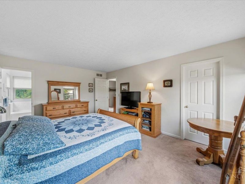 313 Parktrail Lane, Delhi Twp, OH 45238 Photo 18