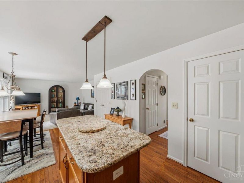 313 Parktrail Lane, Delhi Twp, OH 45238 Photo 8
