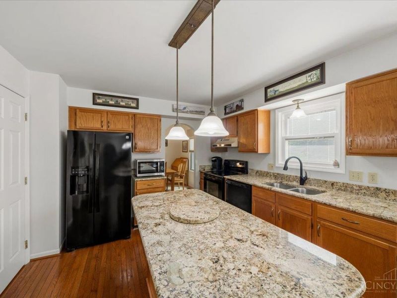 313 Parktrail Lane, Delhi Twp, OH 45238 Photo 9