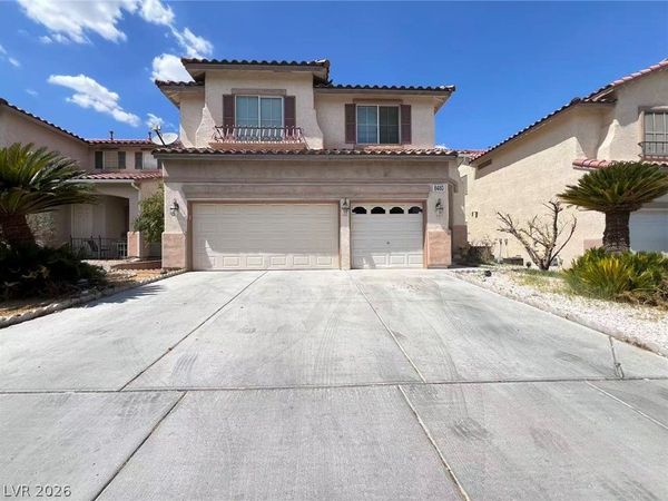8480 Garnet Peak Court, Las Vegas, NV 89117