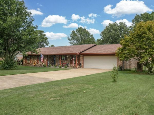 703 N Seaman Street, McCrory, AR 72101