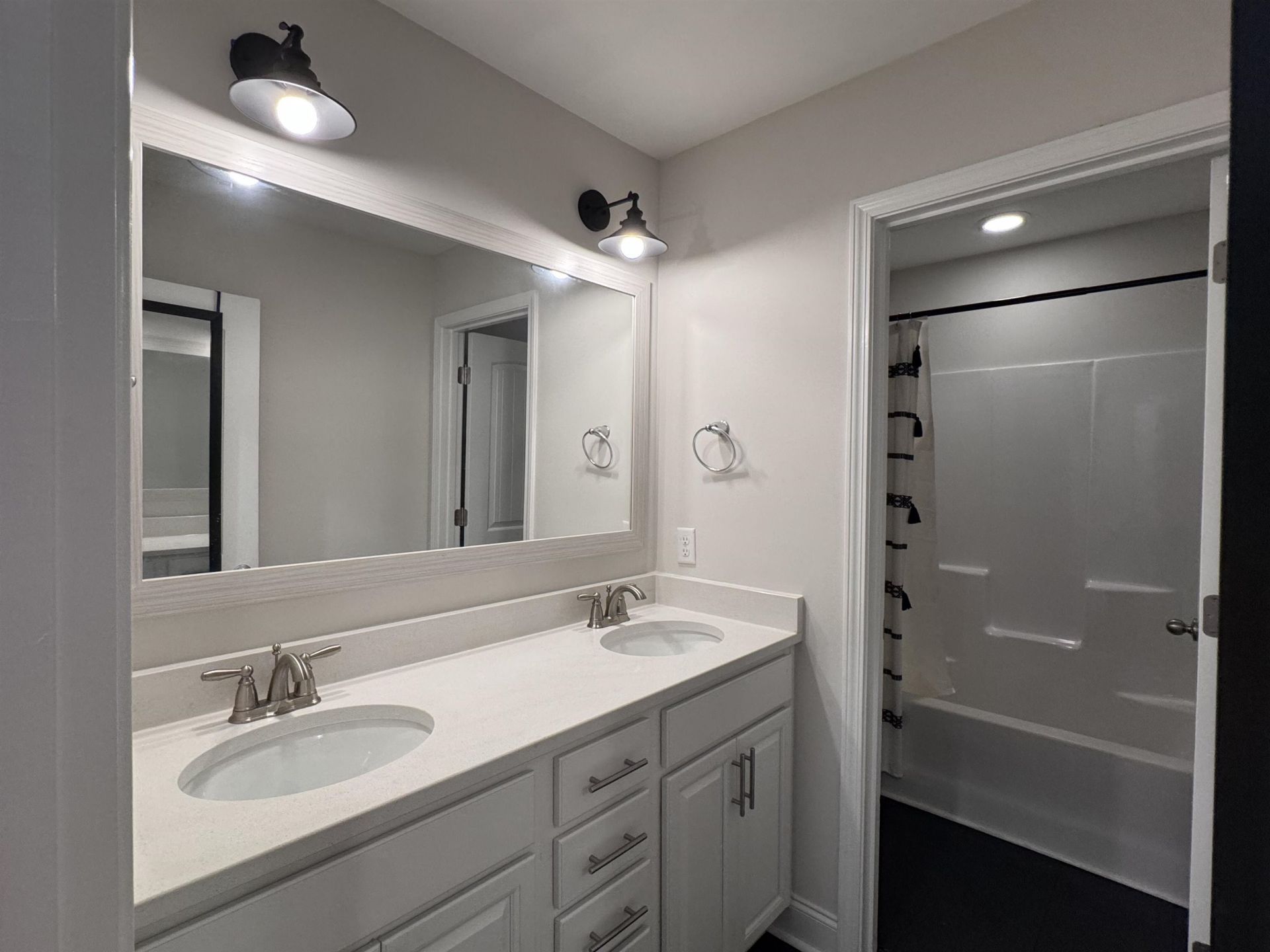 1004 Maccoa Dr.  Photo 34