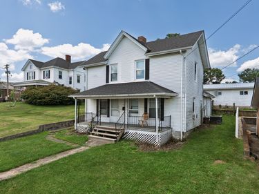 303 N Main Street, Williamstown, KY 41097