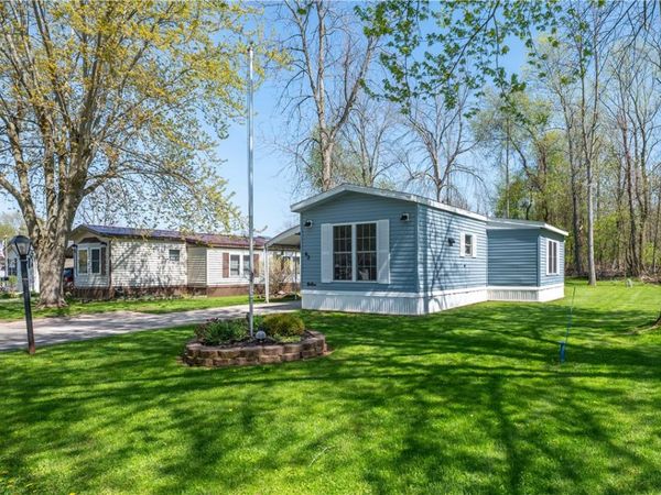 62 Beechwood Blvd, Albion, NY 14411