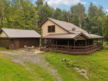 18 Deer Pond Acres, Warsaw, NY 14569