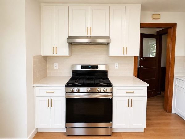 17 Oakledge, Unit 2, Arlington, MA 02474