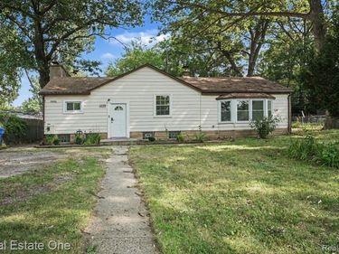 4229 Dolores Avenue , Warren, MI 48091