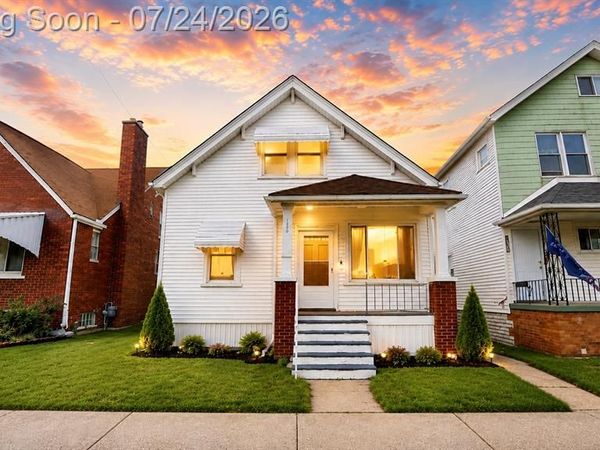 12020 Mitchell Street, Hamtramck, MI 48212