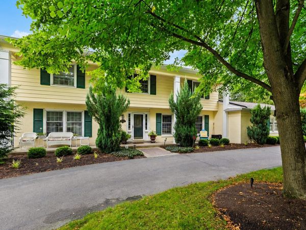 2464 Blueberry Lane, Ann Arbor, MI 48103