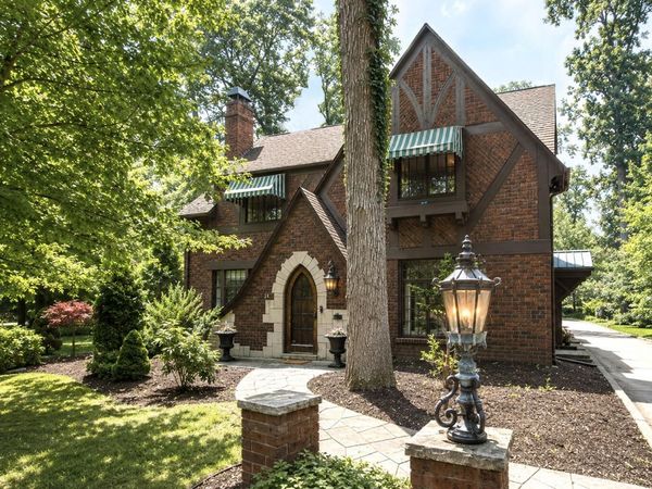 2058 Wildwood Lane, Jackson, MI 49203