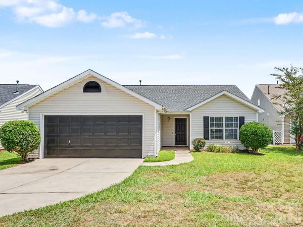 1745 Southwind Drive , Charlotte, NC 28216