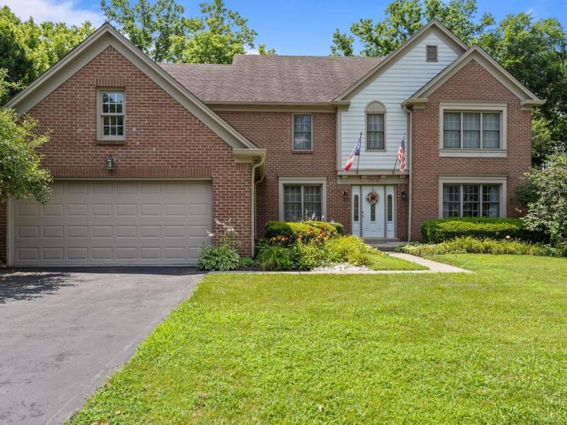 7976 Ashley View Drive, Columbia Twp, OH 45227 Photo 1