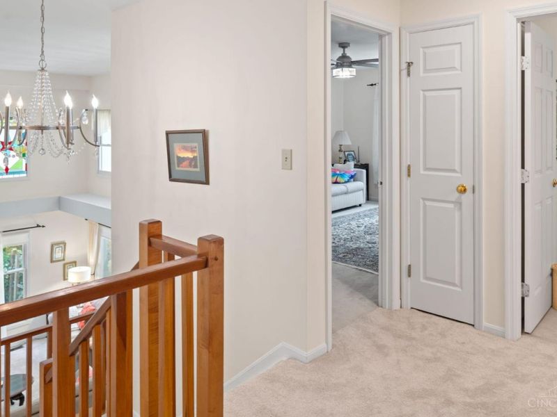7976 Ashley View Drive, Columbia Twp, OH 45227 Photo 25