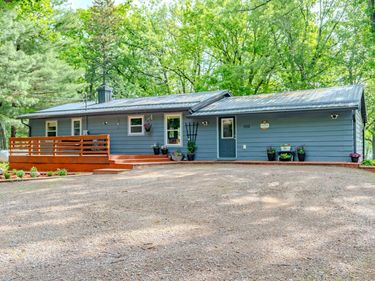 1710 W River Road, Little Falls, MN 56345