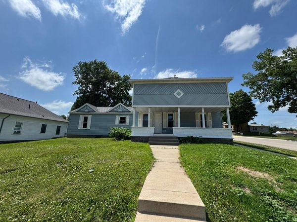 400 S Main Street , Pine Island, MN 55963