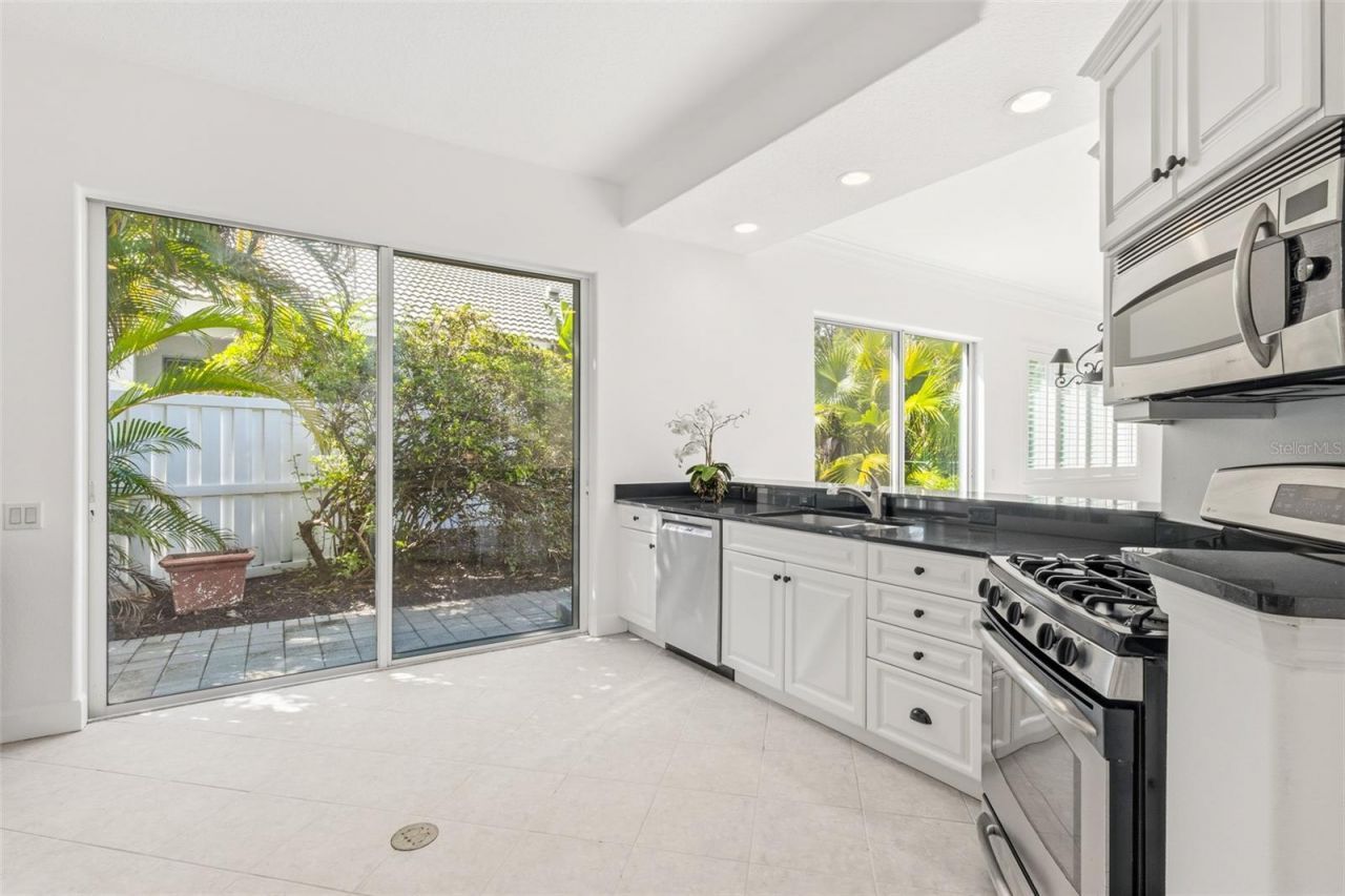 8644 54th Avenue Circle E, Bradenton, FL 34211 Photo