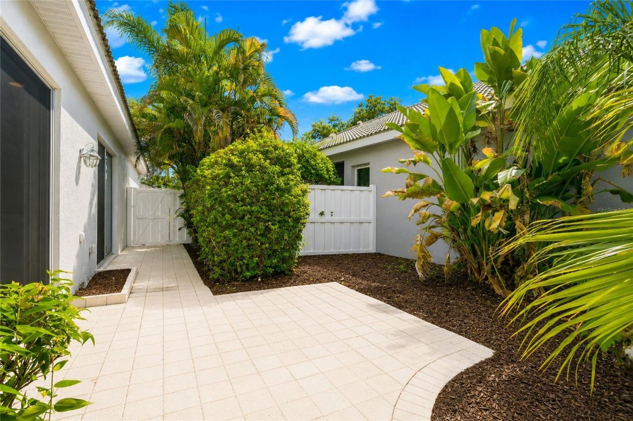 8644 54th Avenue Circle E, Bradenton, FL 34211 Photo