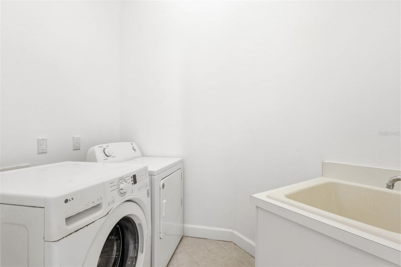 8644 54th Avenue Circle E, Bradenton, FL 34211 Photo