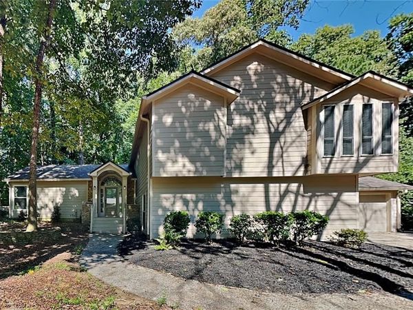 2293 Chimney Springs Drive , Marietta, GA 30062
