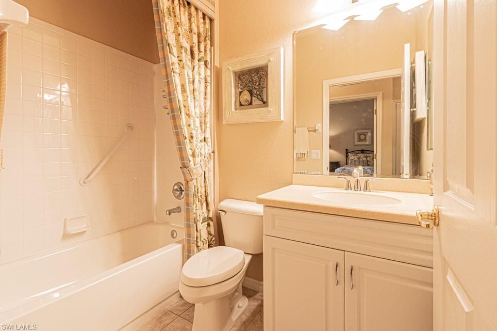 9641 Spanish Moss Way, Unit 4011, Bonita Springs, FL 34135 Photo