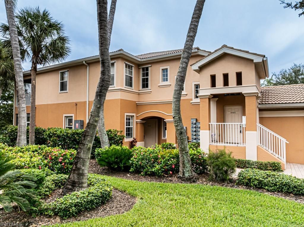 9641 Spanish Moss Way, Unit 4011, Bonita Springs, FL 34135 Photo