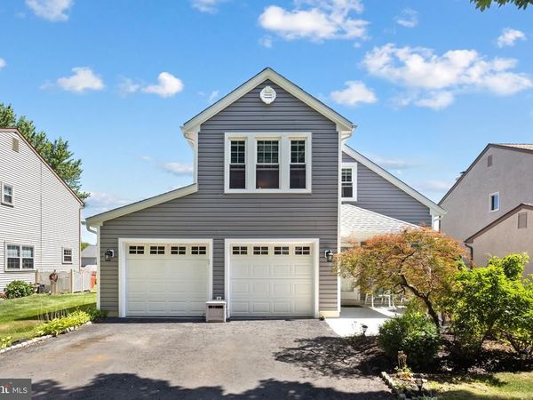 12 PEBBLE DRIVE, HORSHAM, PA 19044
