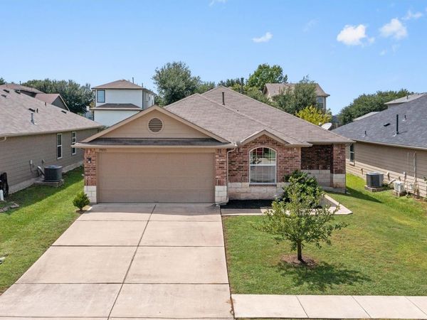 19033 Great Falls DR , Manor, TX 78653