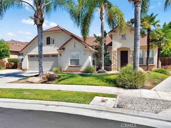 2579 Warner Avenue , Clovis, CA 93611