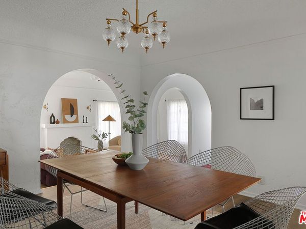 3120 W 43rd Place , Los Angeles, CA 90008