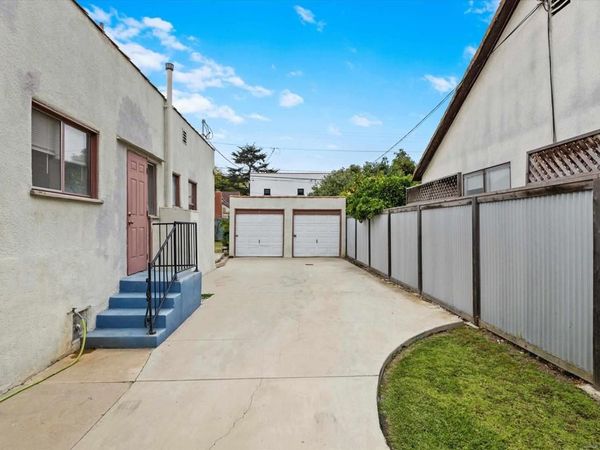 3562 Orange Ave, Long Beach, CA 90807