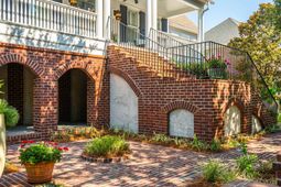 194 Beresford Creek Street photo 4