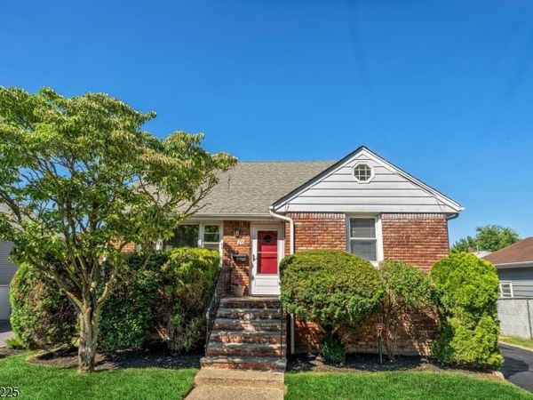 76 Coney Rd, Little Falls, NJ 07424