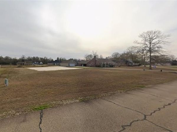30210 JERICHO Drive , Albany, LA 70711