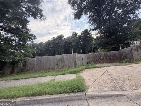 879 S Hairston Road, Stone Mountain, GA 30088