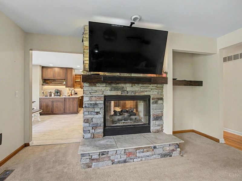 552 Virginia Lane, Union Township, OH 45244 Photo 13
