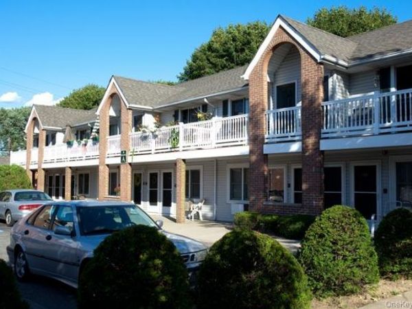 870 Little East Neck Road , Unit D03, West Babylon, NY 11704