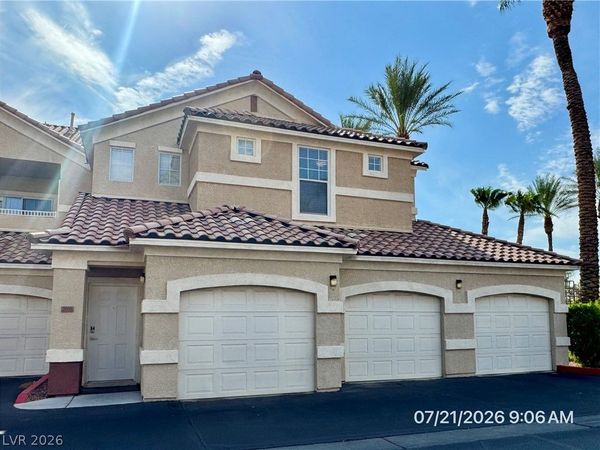 5855 Valley Drive , Unit 2005, North Las Vegas, NV 89031