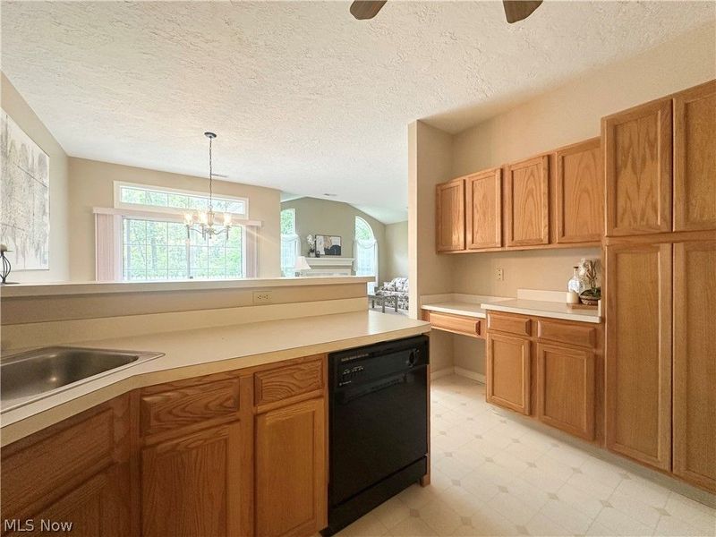 34 Woodland Chase Boulevard, Niles, OH 44446 Photo 18