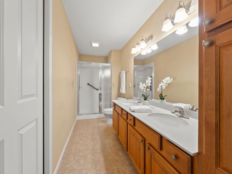5686 Asherton Woods Drive, Unit 8, Westerville, OH 43081 Photo 13