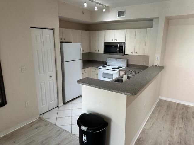 1803 N Flagler Drive, Unit 312, West Palm Beach, FL 33407 Photo